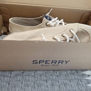 Sperry Shoes Size 8.5